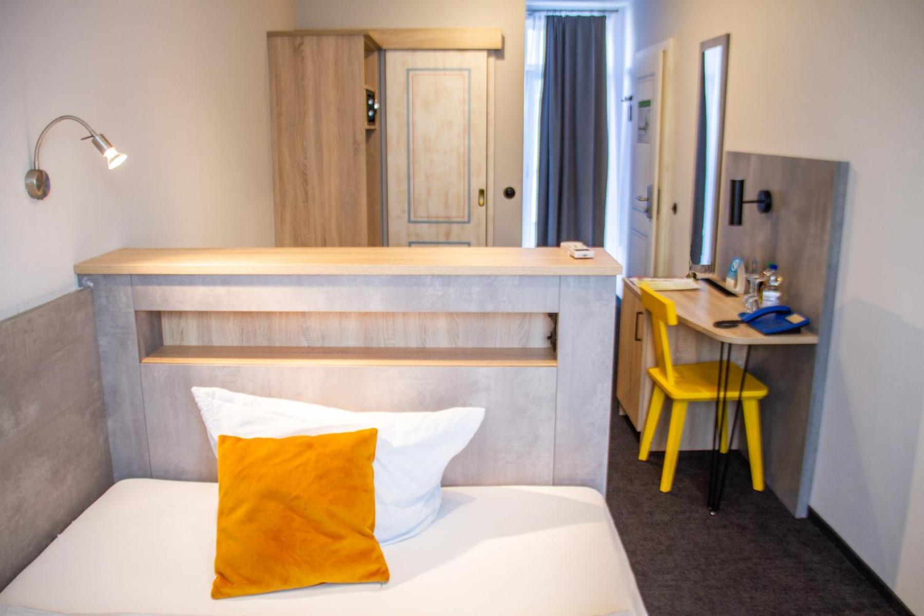 Hotel-Restaurant Steuermann Karlsruhe Extérieur photo